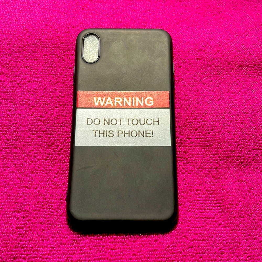 XS Max Phone Case Warning